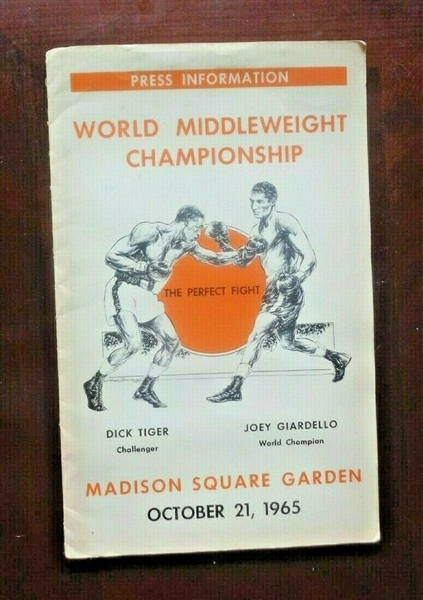 Joey Giardello vs Dick Tiger 1965 World Middleweight Championship Press Kit NO RESERVE