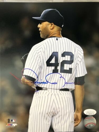 Mariano Rivera NY Yankees Legend Signed 8x10 Photo 2 JSA COA No Reserve