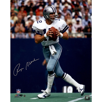 Roger Staubach Signed Drop Back 16x20 Photo