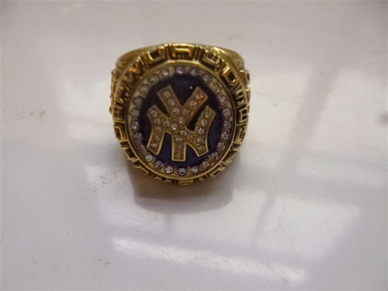 New York Yankees Andy Pettitte Gold Tone 2000 World Series Ring 