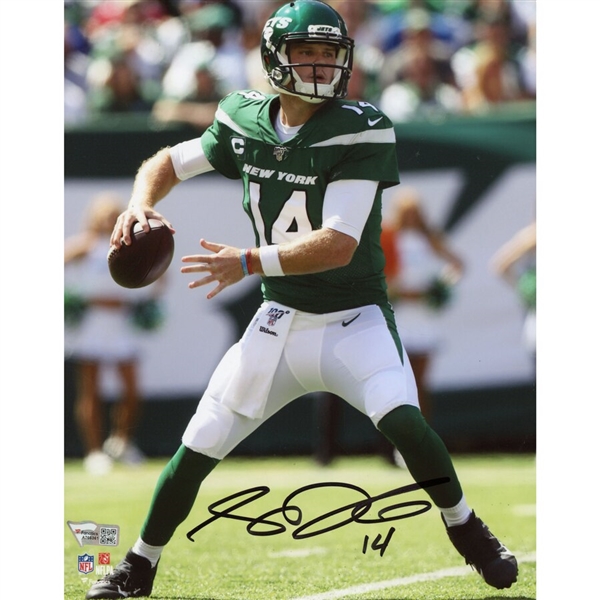 Sam Darnold New York Jets Autographed 8" x 10" 2019 Photograph