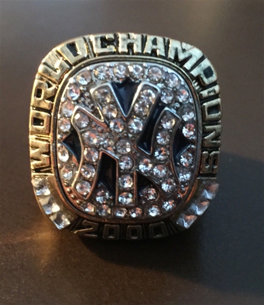 2000 NY YANKEES WORLD SERIES CHAMPION REPLICA RING SGA NEW IN POUCH NO RESERVE