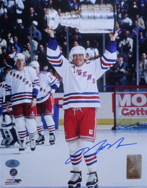 Mark Messier NY Rangers Signed 8x10 Photo of Him Hoisting the 1994 Stanley Cup WYWHP Certified NO RESERVE