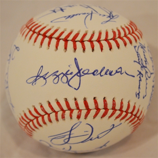 New York Yankees 1978 World Series Team Signed Baseball ( Reggie Jackson On The Sweet Spot)