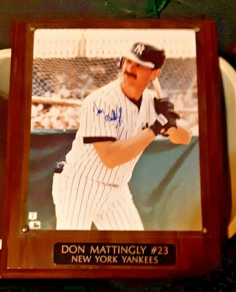 New York Yankees Don Mattingly Signed 8x10 Photo Plaqued 