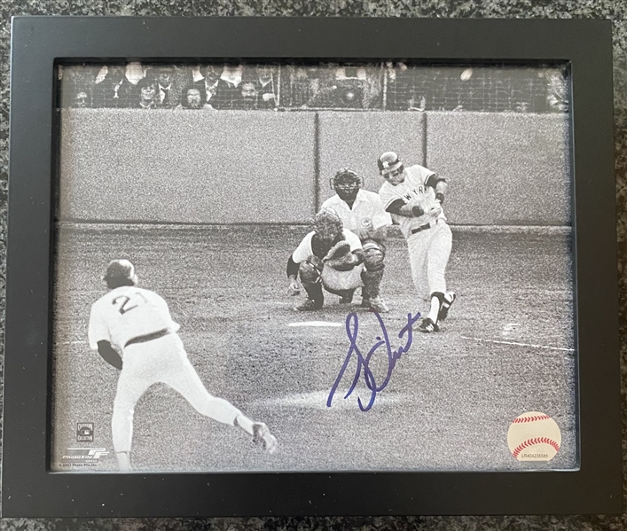 New York Yankees Bucky Dent  Signed B/W 8x10 Famous Homerun Photo Framed