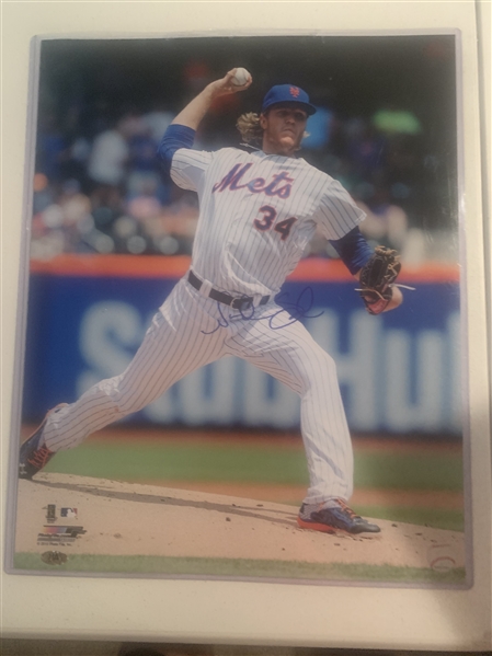 NEW YORK METS PITCHER NOAH SYNDERGAARD SIGNED 16X20 PHOTO