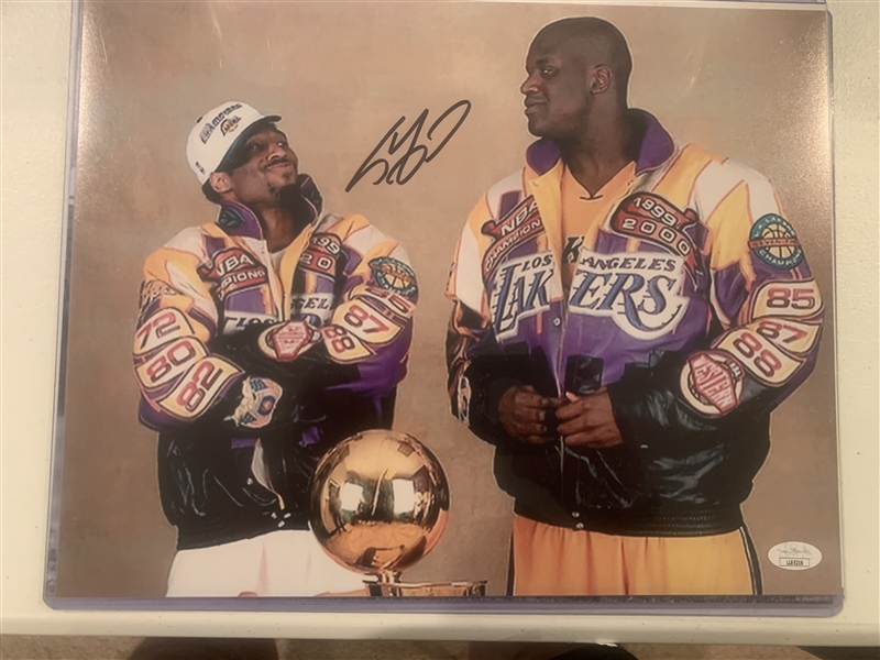 LA Lakers Shaquille ONeal Signed 11x14 Photo Standing With Kobe Bryant (JSA Cert)
