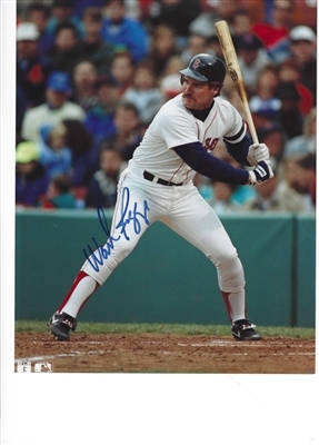BOSTON REDSOX WADE BOGGS SIGNED 8X10 PHOTO