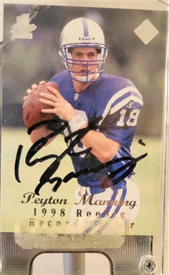 COLTS PEYTON MANNING SIGNED 1998 COLLECTORS EDGE ROOKIE CARD #135