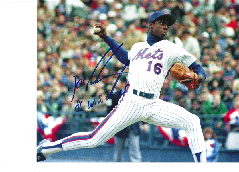 New York Mets Doc Gooden Signed 8x10 Pitching Photo with 86 WS Champs Inscription