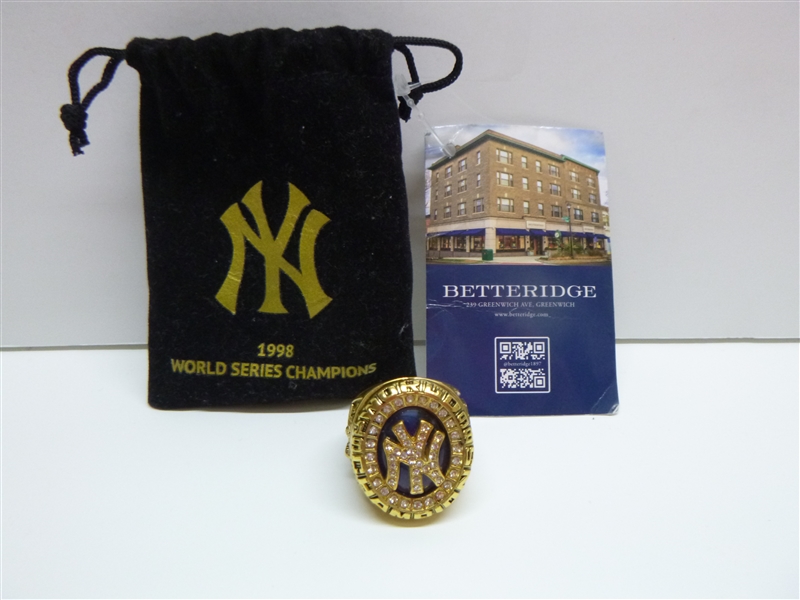 1998 New York Yankees Ring With Bag (Scarce)