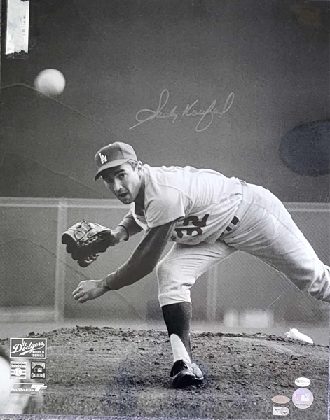 LA Dodgers Sandy Koufax Signed 16x20 Photo -Steiner 