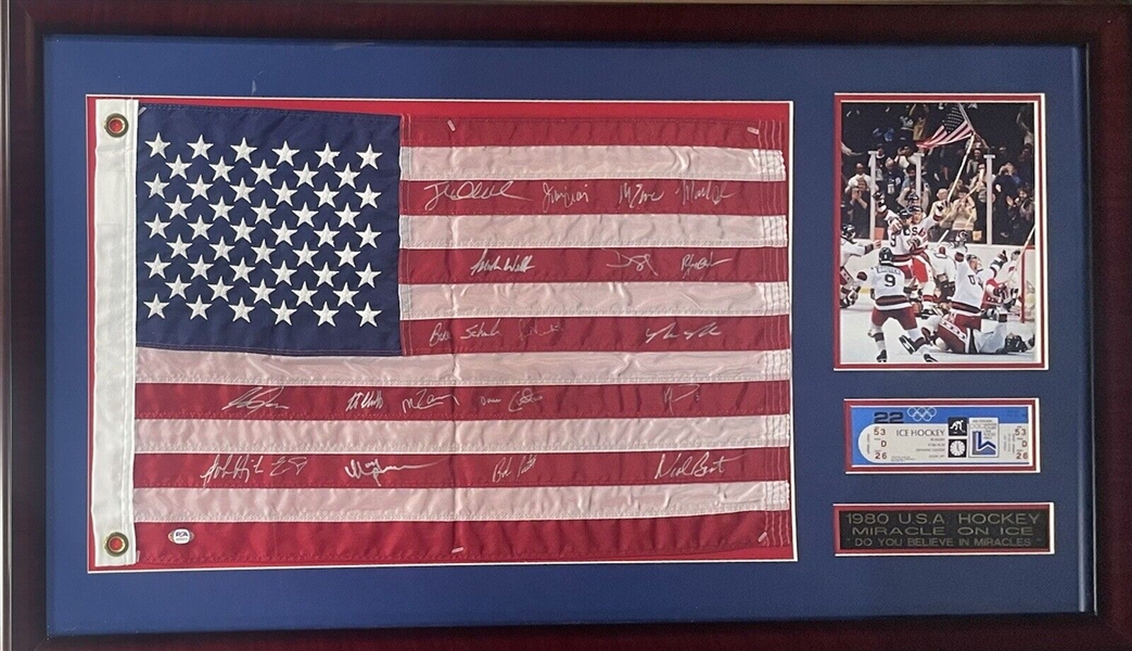 1980 Olympic Hockey Team Signed All 20 Auto Usa Flag Photo Framed Bob Suter -PSA