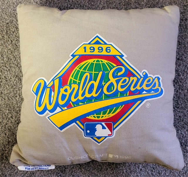 New York Yankees 9"x 9" 1996 World Series Champs Pillow 