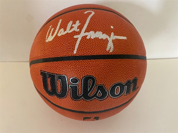 New York Knicks Walt Frazier Signed Wilson Basketball-Beckett