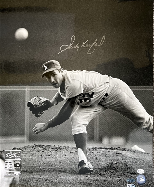 LA Dodgers Sandy Koufax Signed 16x20 Photo -Steiner 
